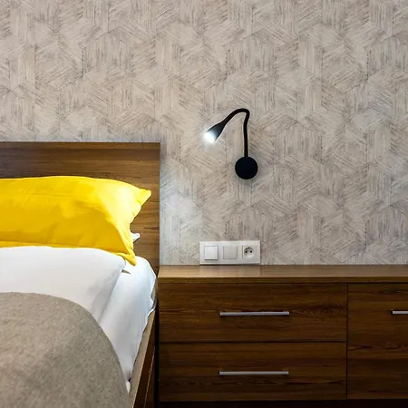 на площі ринок 12 * Lviv