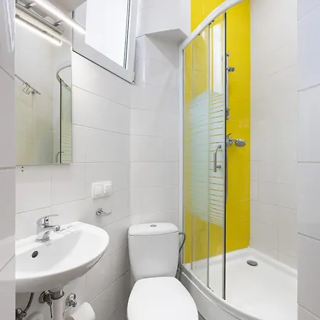 Apartament на площі ринок 12