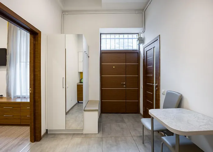 на площі ринок 12 Apartamento *
